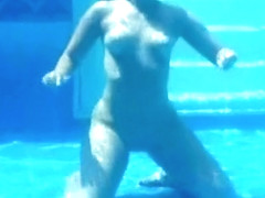 My butt shaking in the clean water