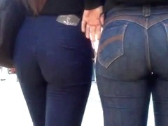 Beautiful Ass in Tight Jeans Hot Young Mom