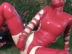 Glamour Girl Punish Anal