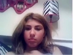 livecam legal age teenager masturbates with hairbrush