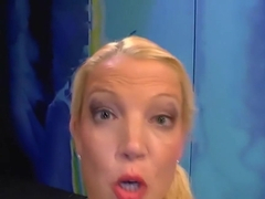 Smalltits ho gargles piss