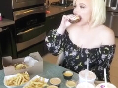 HOT MILF EATING