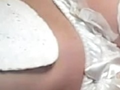 Hottie posing in lingerie online