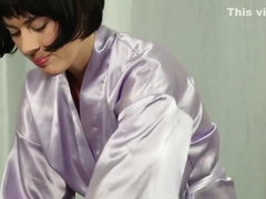 Masseuse beauty sucks