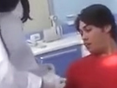 una joven soltera que trabaja dentista