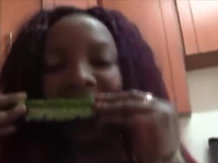 Curvy African Babe Takes White Schlong In Kitchen
